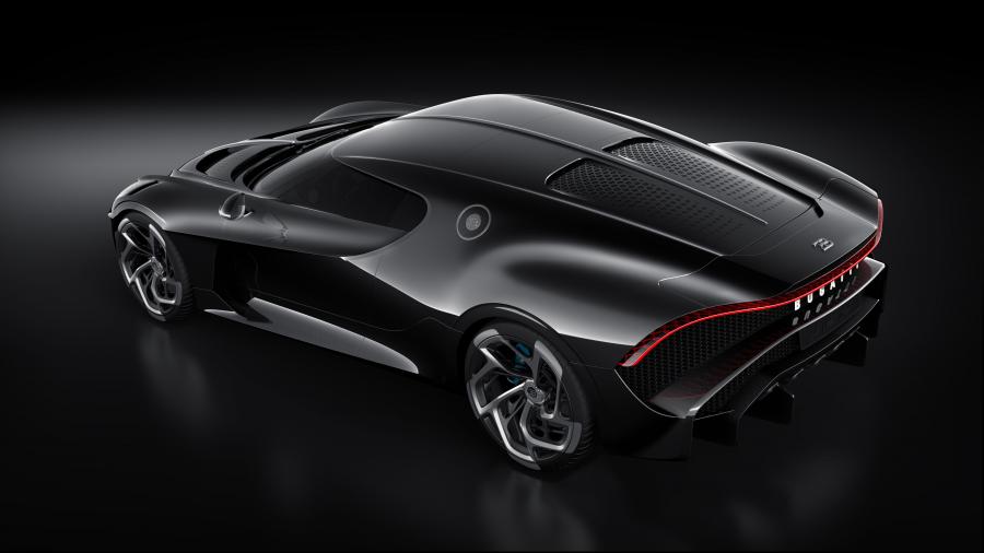  Bugatti La Voiture Noire 2019 года  (фото 8 из 38)